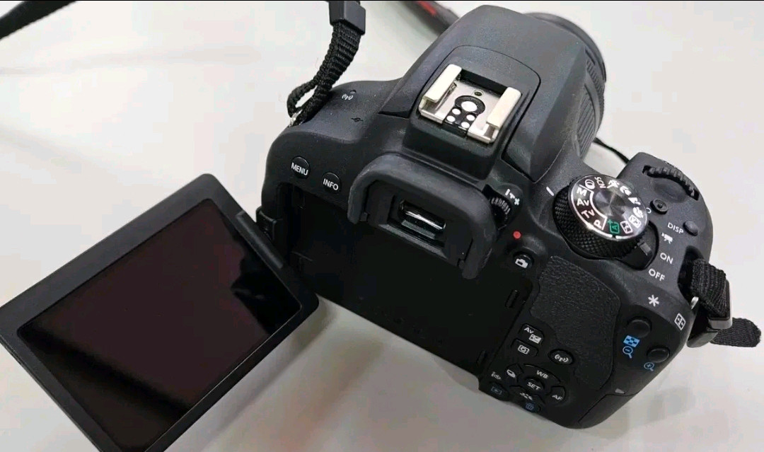 CANON 캐논 EOS 800D 번들렌즈 18-55세트 신품급 이미지