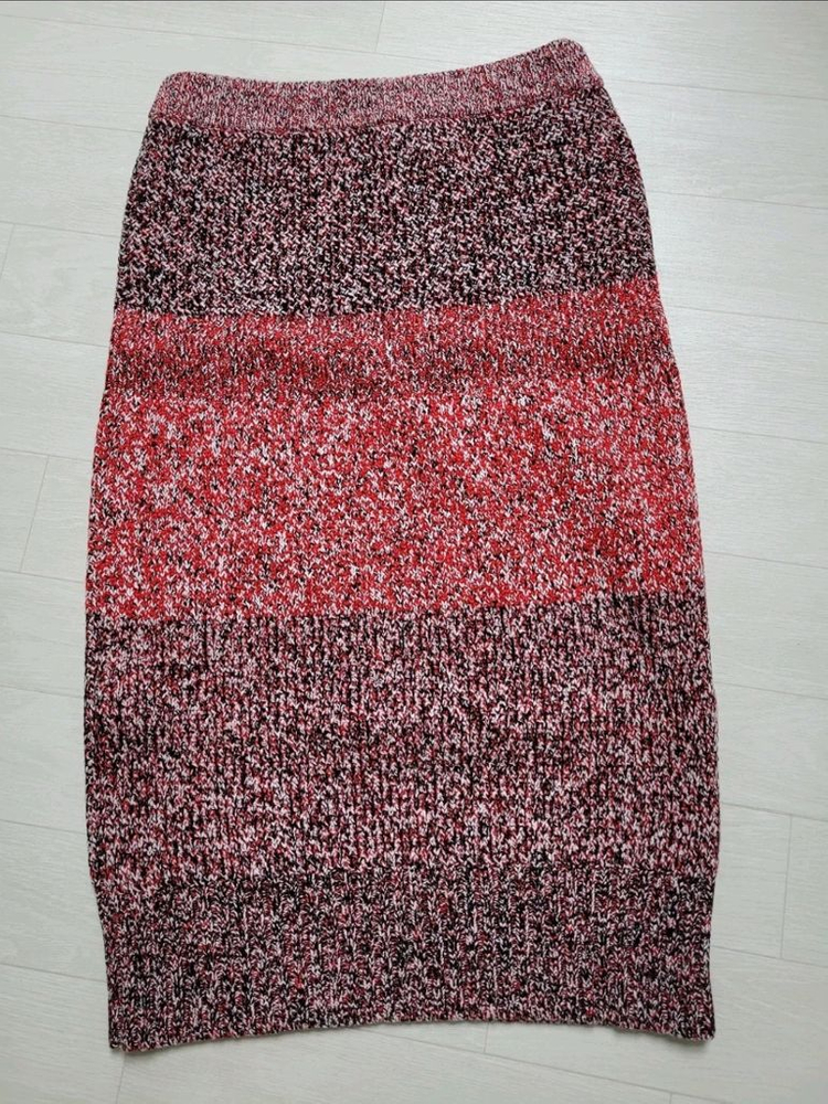 버버리 니트스커트L사이즈 택달린새옷--4