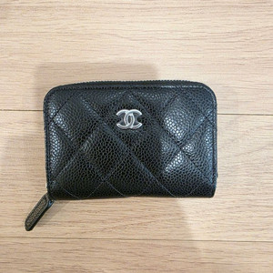 샤넬 클래식 지퍼돌이 은장 새상품(26.02 구입)