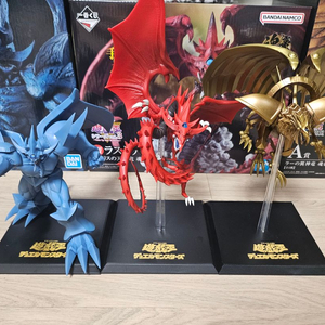 유희왕DM 시리즈 삼환신 오벨리스크 거신병, 라의 익신룡, 오시리스 천공룡 팝니다(박스 없는 제품들) 이미지