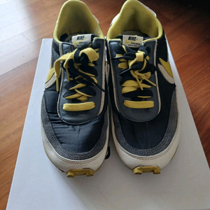 나이키 언더커버 사카이 블랙 옐로우 280사이즈