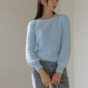 [새상품] 커먼유니크 클라우드 벌룬 라운드 퍼 니트 스카이블루 이미지