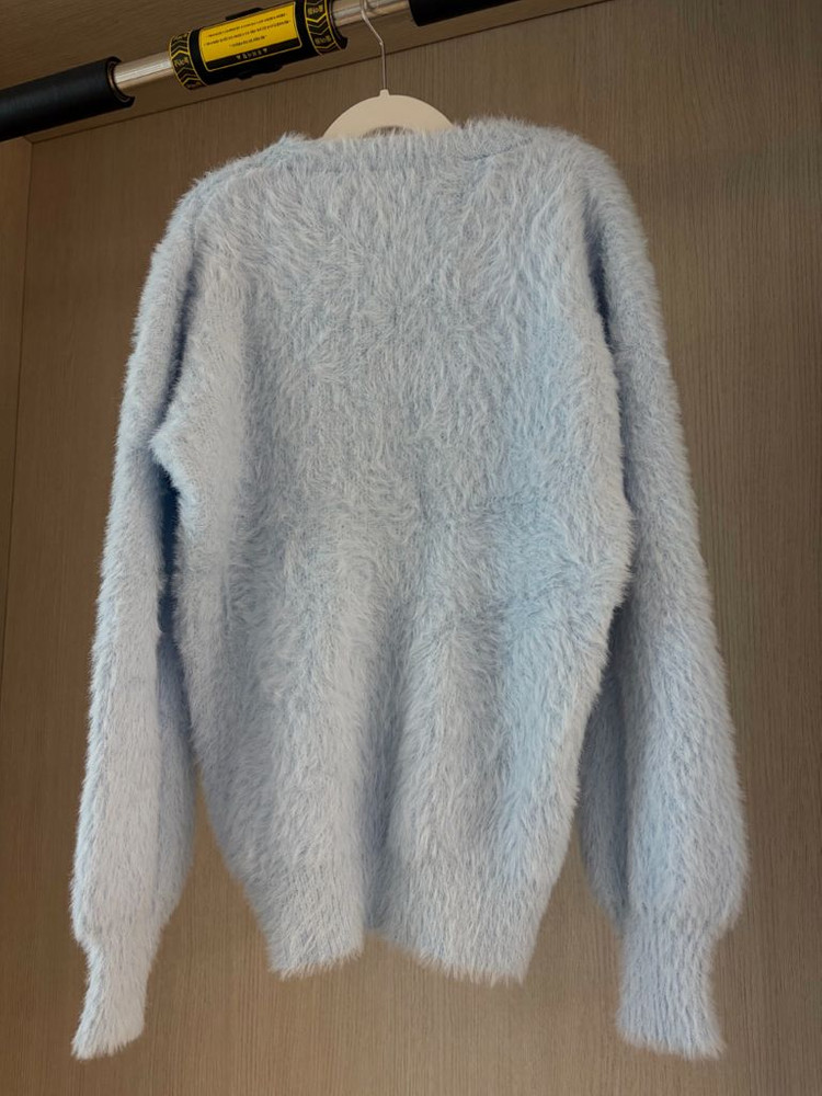 [새상품] 커먼유니크 클라우드 벌룬 라운드 퍼 니트 스카이블루 이미지