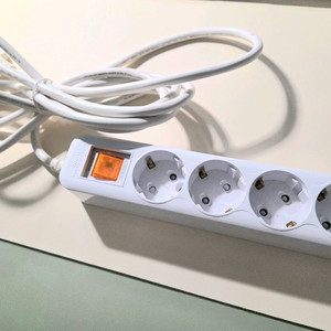 +.* 화이트 4구 멀티탭 전원 버튼식 *.+