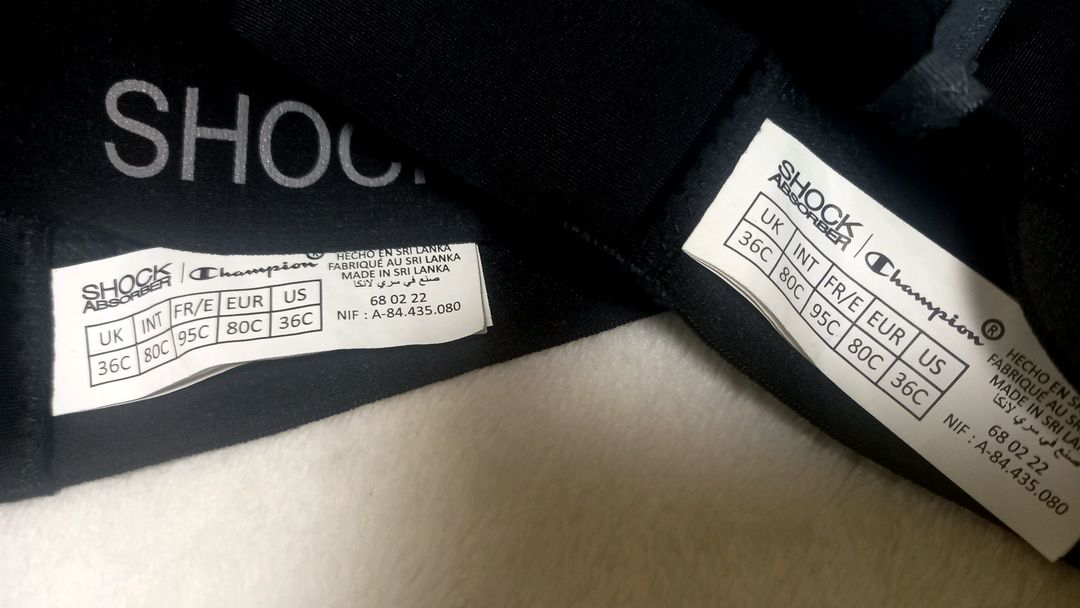 쇼크업쇼버 인피니티 스포츠 브라 80C 2개 판매합니다--1