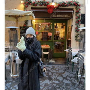 르뮈 브루스 부클 코트