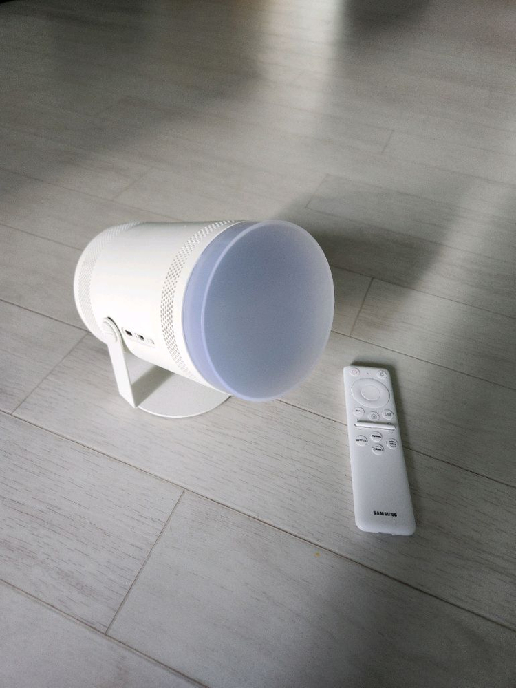 삼성 더 프리스타일 빔프로젝터--1