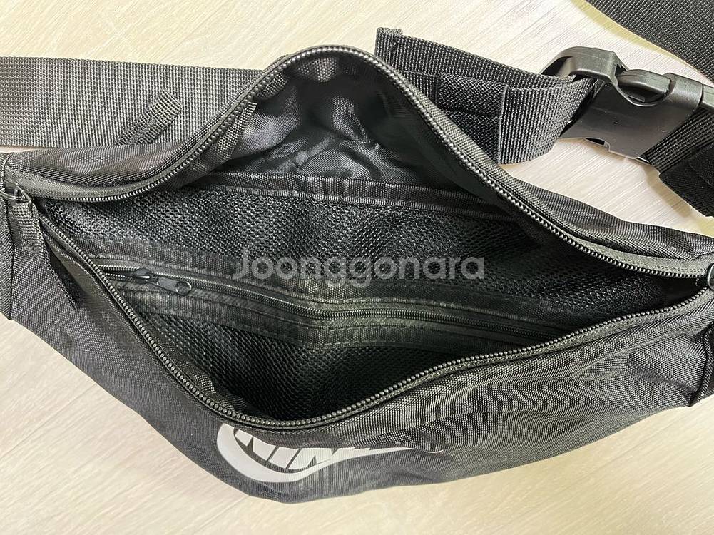 나이키 정품 가방 크로스백 텍제거 새상품--1