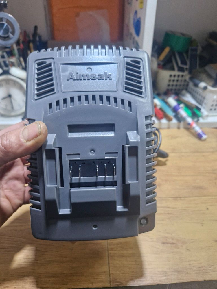 Aimsax아임삭충전기ALC4640M 미사용신품 프리볼트고속충전기 이미지