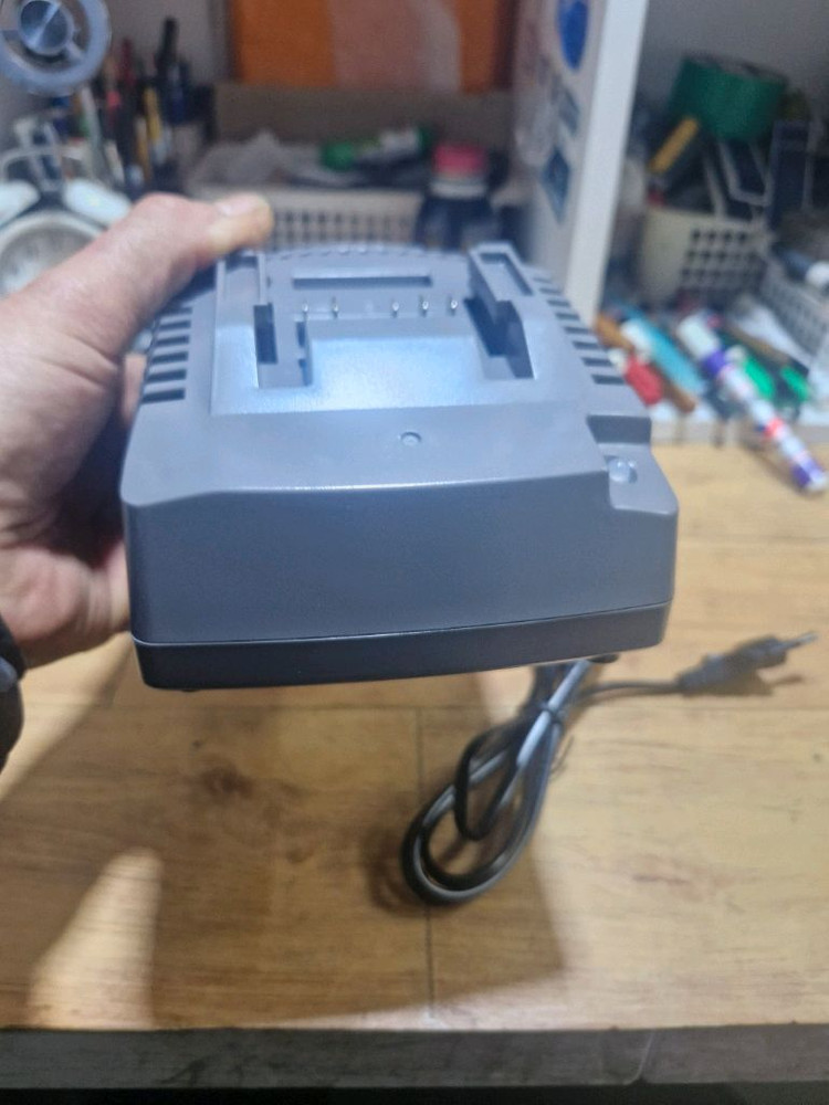 아임삭충전기 ALC4640M 미사용신품 개당가격 이미지