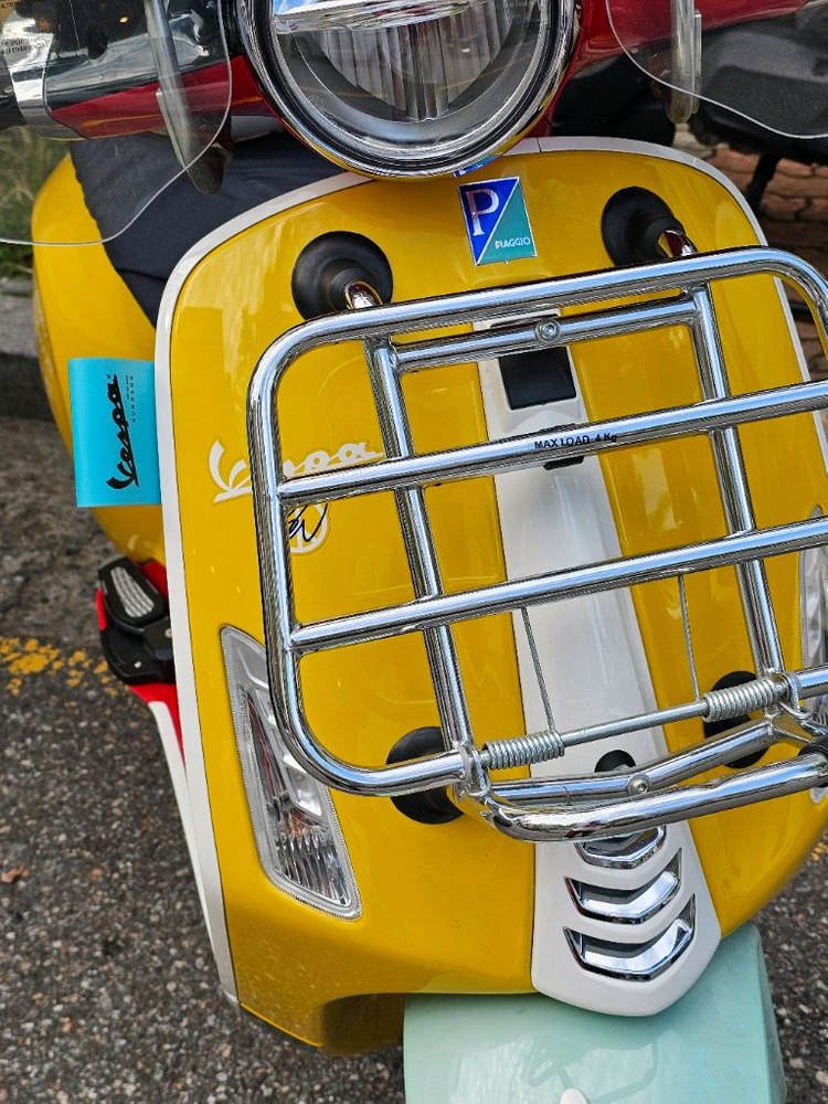 베스파 프리마베라 션 우더스푼 400만 이미지