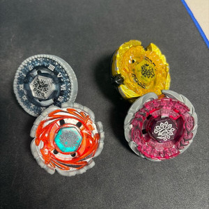 메탈베이블레이드 4개