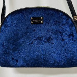 폴스부띠끄 벨벳 크로스백 이미지