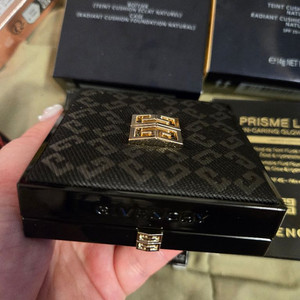 지방시 프리즘 리브르 스킨케어링 글로우 쿠션 리필 1-C105 색상