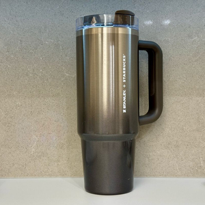 스탠리 스타벅스 켄처 텀블러 887ml 색상: 메탈릭 그레이