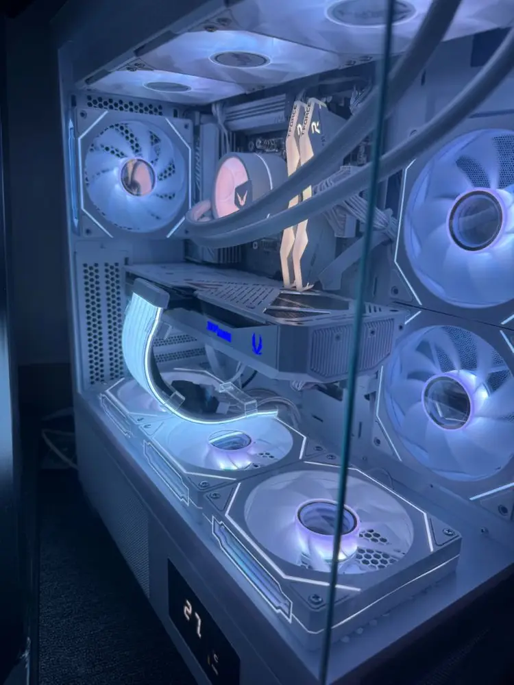 고사양 게이밍 컴퓨터 783D Rtx4070ti super 이미지
