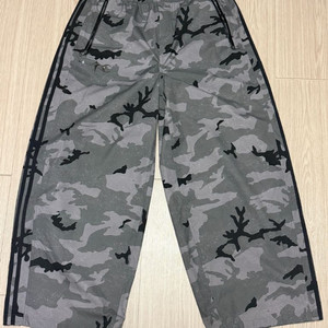 아디다스 x 떠그클럽 트랙팬츠 크림화이트 L사이즈