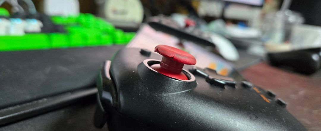 닌텐도 스위치 OLED, micro sd 512, 닌텐도 프로 컨트롤러, 호리 그립 콘트롤러 이미지