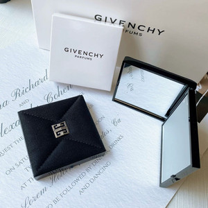 지방시 손거울 포켓미러