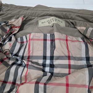 버버리브릿 카키 패딩