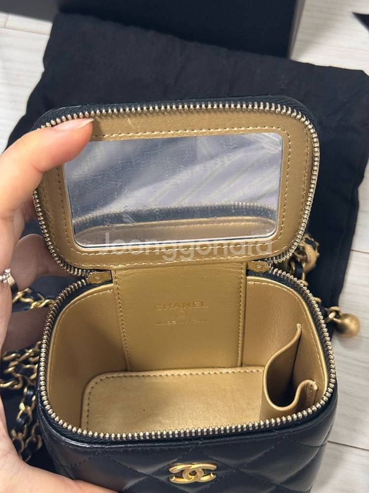 샤넬 베니티 골드볼 금장 가방--3