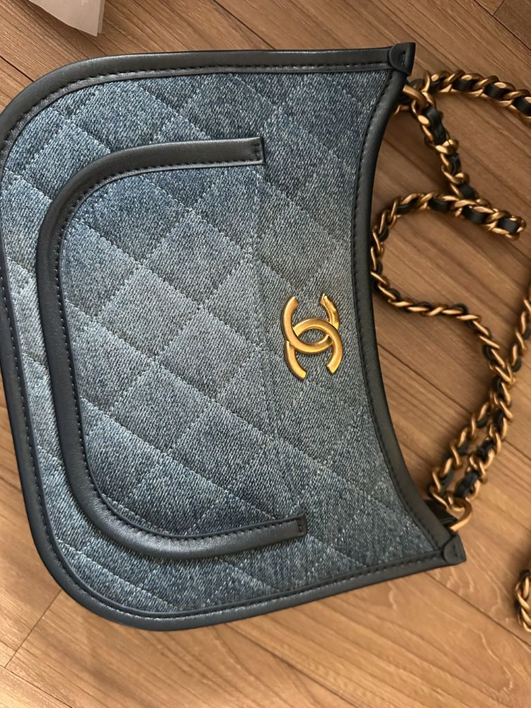 샤넬 시즌데님호보백600만착불(새상품컨디션)CHANEL--3