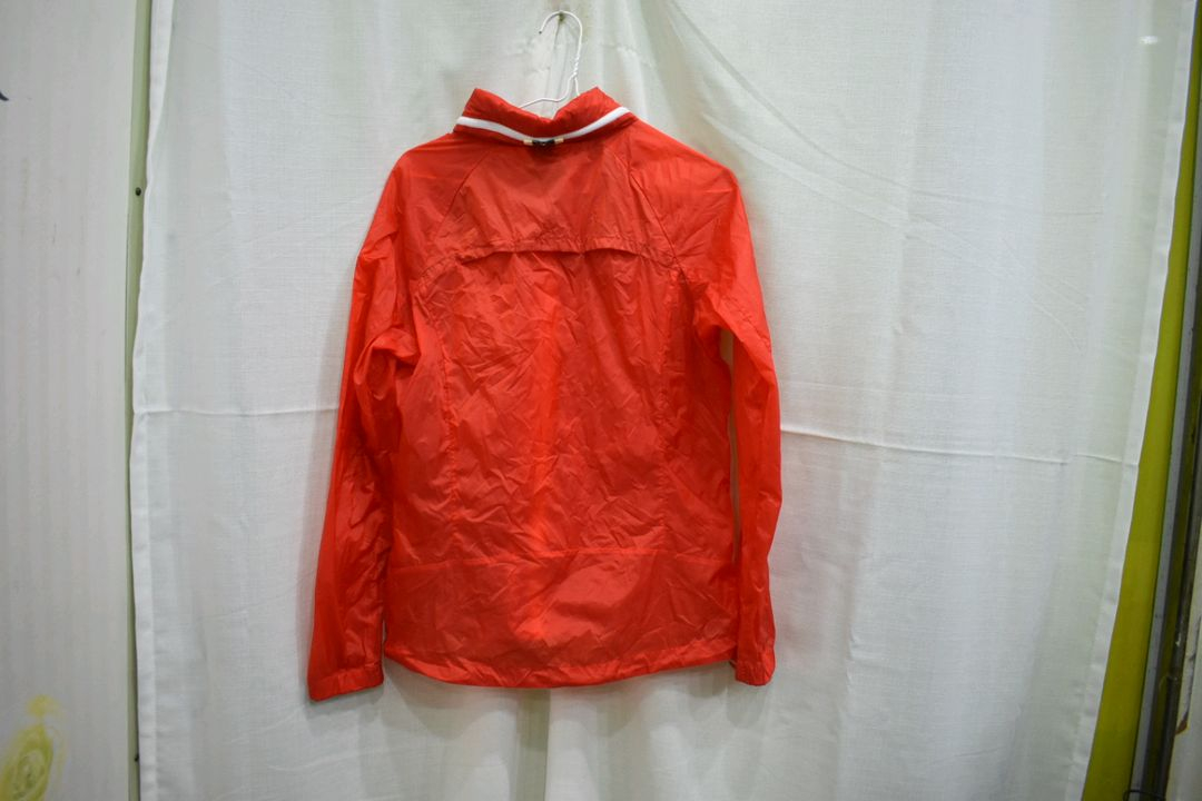 아이더 여성 바람막이 100 이미지