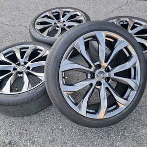 아우디 A6 고스트 20인치 2454020 휠타이어 팝니다