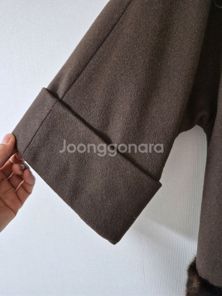 오브제 밍크트리밍 반팔코트(가슴둘레90)--4