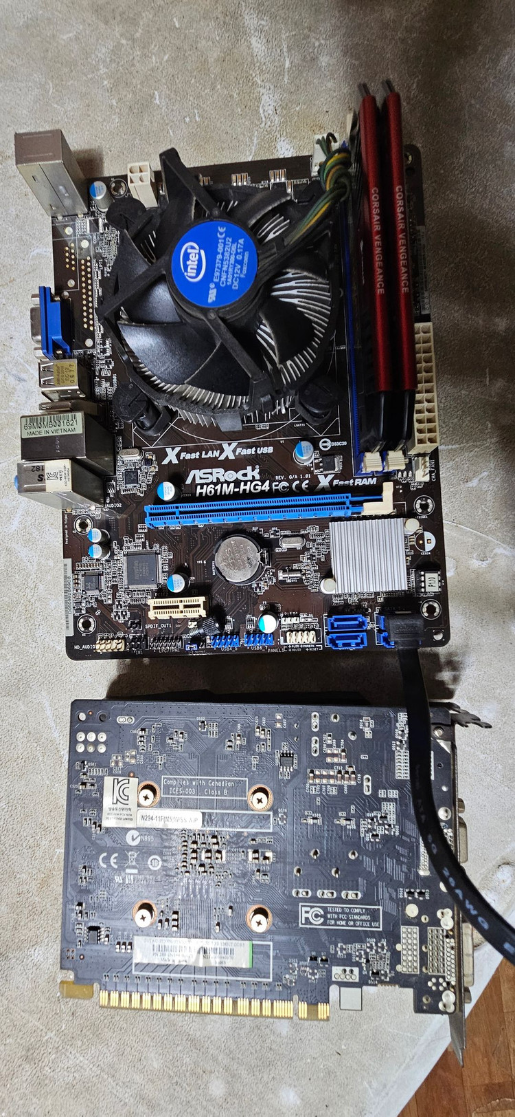 i5 3570 + 16gb + h61m + gtx650 + 120gb 팝니다--1