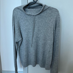 띠어리 캐시미어100% 반폴라 니트 그레이(P)