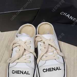 (새제품) 로고 캔버스 뮬 슬리퍼 스니커즈