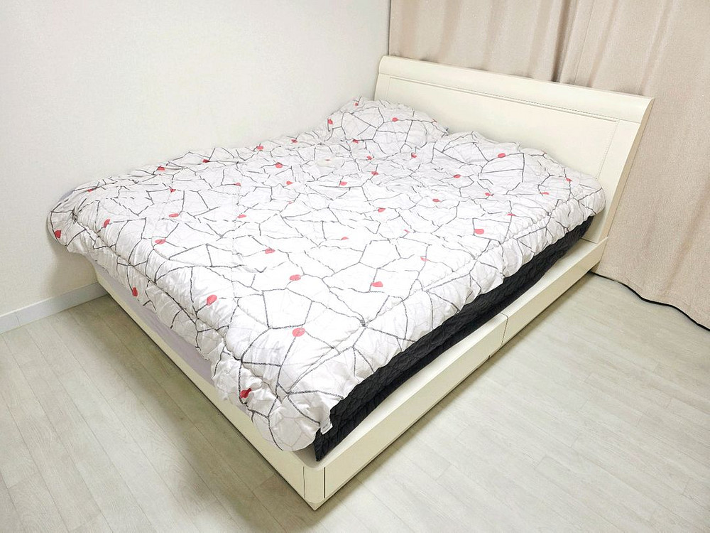 (상태최고) 국산 킹사이즈 침대 프레임 + 매트리스 세트 크림화이트--7