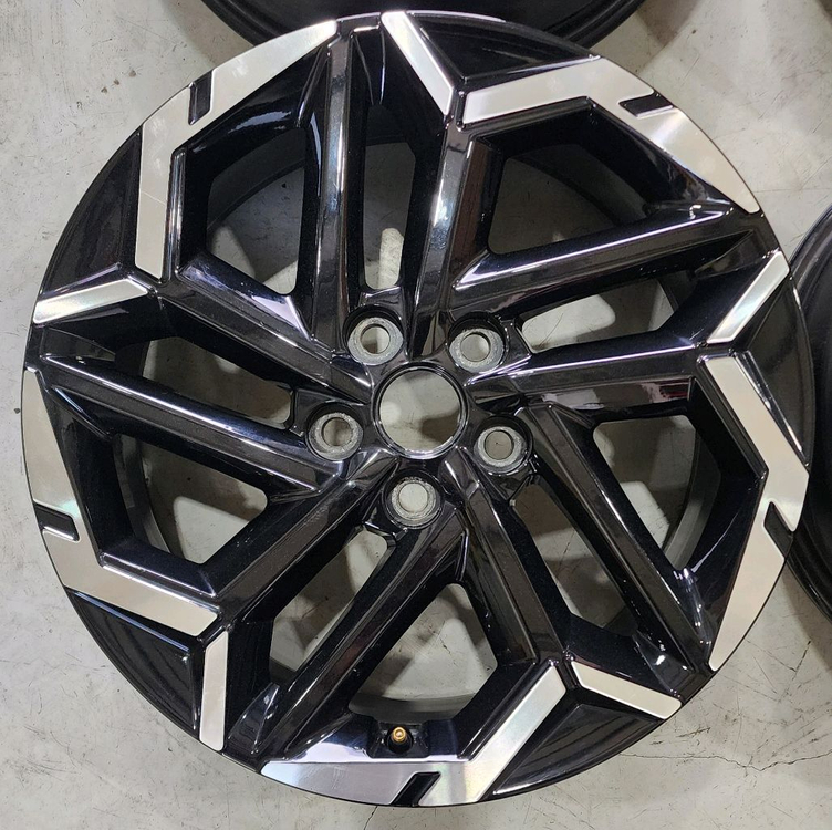 카니발 KA4 18인치 휠, 카니발 순정 18인치 휠,쏘렌토 18인치 휠--3