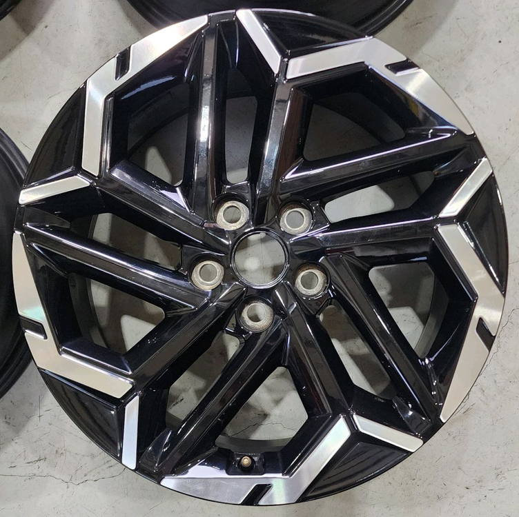 카니발 KA4 18인치 휠, 카니발 순정 18인치 휠,쏘렌토 18인치 휠--4