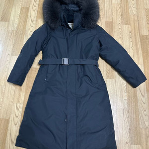 안타티카 롱패딩 팝니다 모델 팝니다 (사이즈 90)