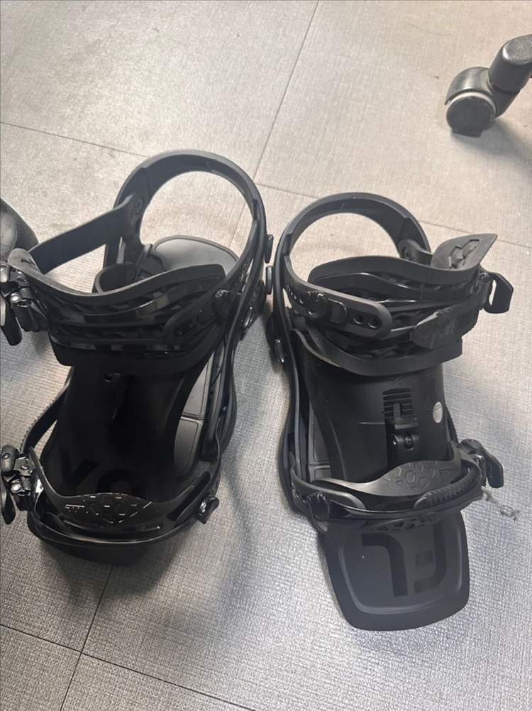 23/24 요넥스 시막(MG), 플럭스 XF(S), 실로몬 말라뮤트(255) 판매 (개별구매가능) 이미지