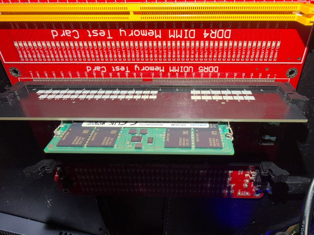 [판매] 삼성 노트북용 DDR5 64GB 4800MHz(32gb * 램 2개) (미사용/테스트 완료)--1