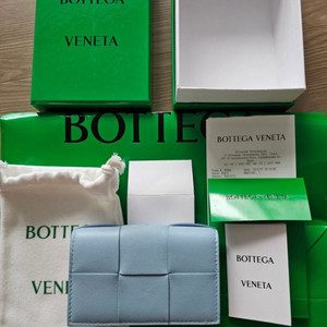 보테가베네타 카드지갑