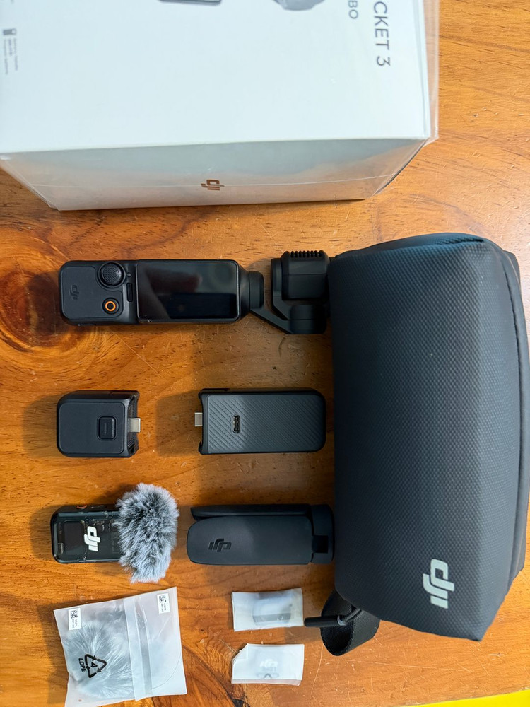 DJI 오즈모 포켓3 크리에이터 콤보 (S급/풀박스) - 가좌역 직거래/택배--1