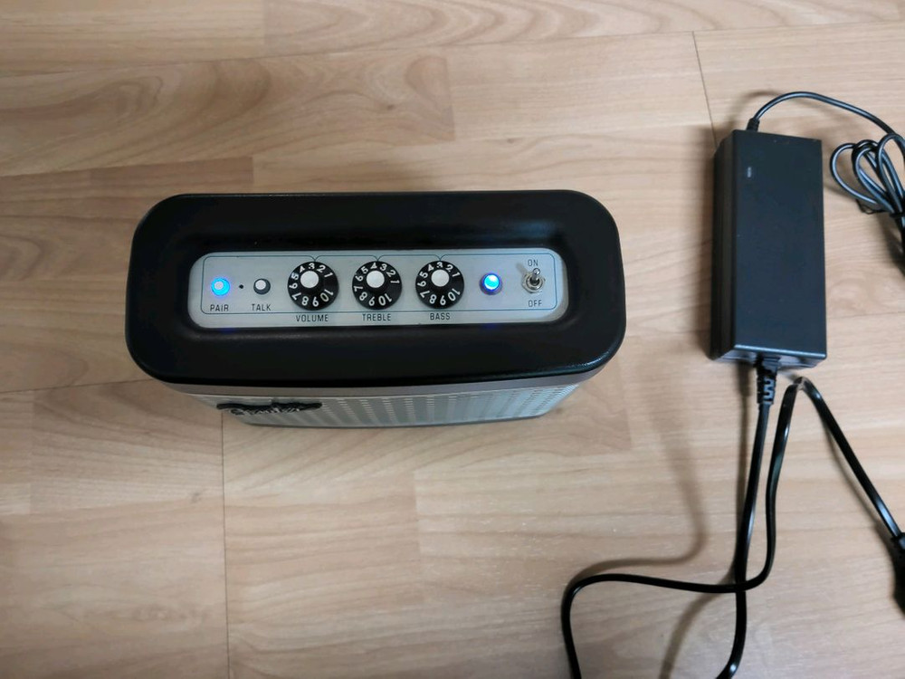 펜더(Fender)의 뉴포트(Newport) 블루투스 스피커--2