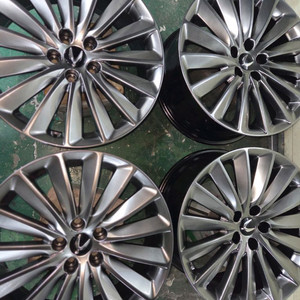 에쿠스 19인치 터빈 순정 정품휠 입니다