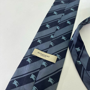 OS 버버리 네이비 멀티로고 실크100% 넥타이