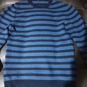 APC 아페쎄 검정블루 스트라이프 니트 3size(L) 이태리메이드(폴로 빈폴 헤지스)