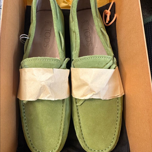 토즈 고미노 로퍼 드라이빙슈즈 스웨이드 UK5.5 새제품