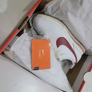 나이키 코르테즈 운동화 화이트 레드 230mm 이미지