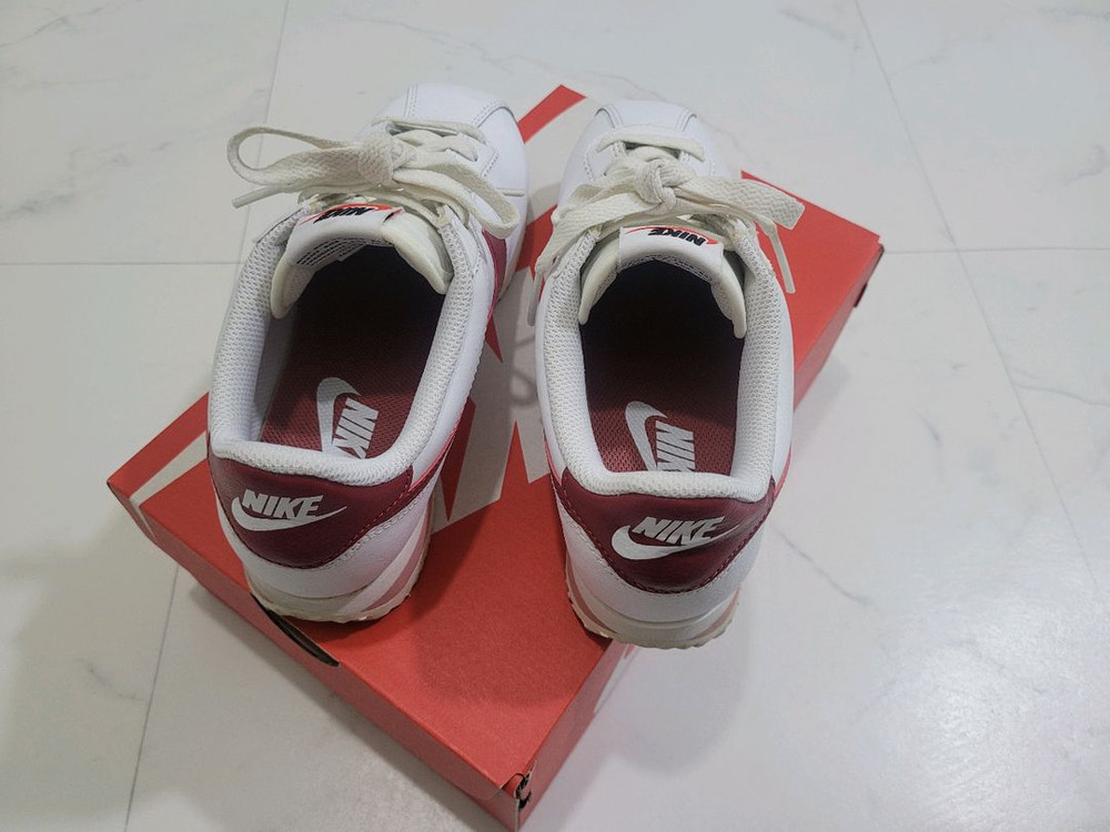 나이키 코르테즈 운동화 화이트 레드 230mm 이미지