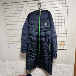 (새상품)이탈리아스포츠롱패딩(남큰105)