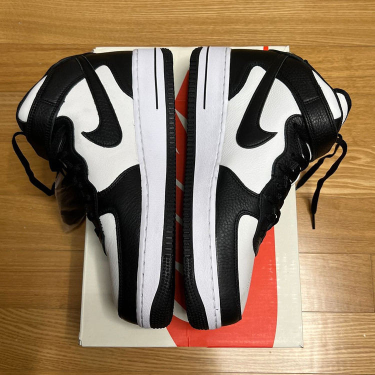 나이키 스투시 에어포스 1 ’07 미드 SP 블랙 앤 라이트 본 275 새제품 DJ7840-002 스니커즈 운동화 이미지