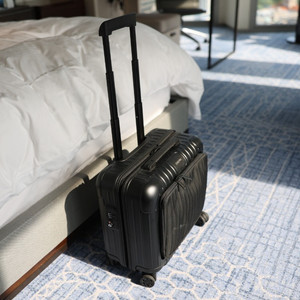 [당일발송] 리모와 에센셜 슬리브 컴팩트 캐리어